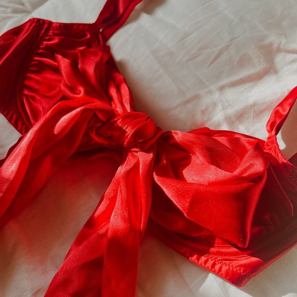 Victoria’s Secret Unlined Open Cup Balconette Bra